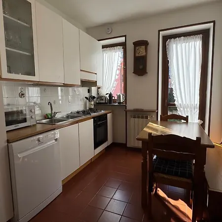 Casa Clivia - 3 Bedroom With View * Stresa